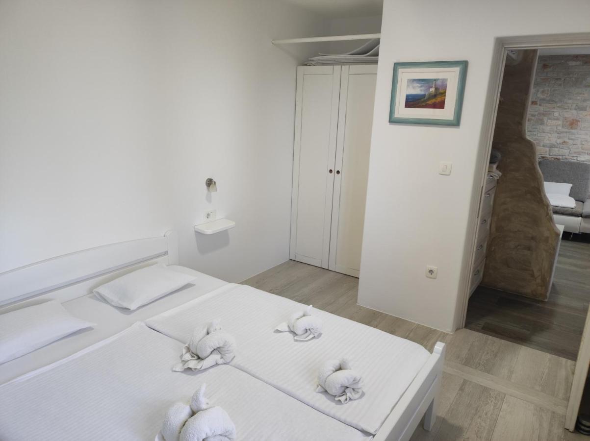 Luxury Apartment Alba With Pool Kanfanar Buitenkant foto