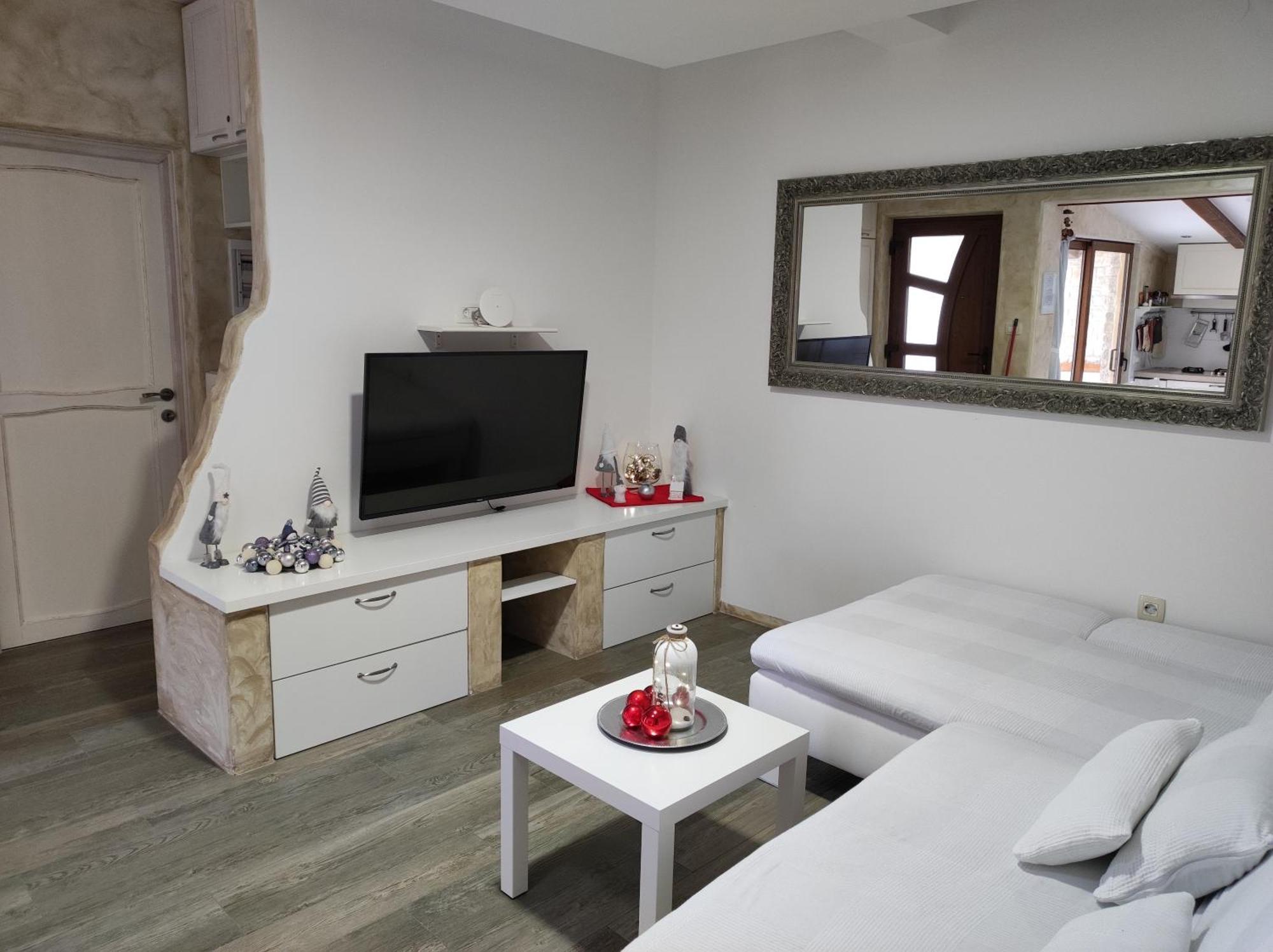 Luxury Apartment Alba With Pool Kanfanar Buitenkant foto