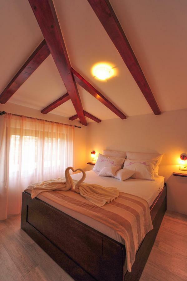 Luxury Apartment Alba With Pool Kanfanar Buitenkant foto